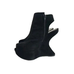 Stuart Wietzman modern anti gravity heelless suede platform booties